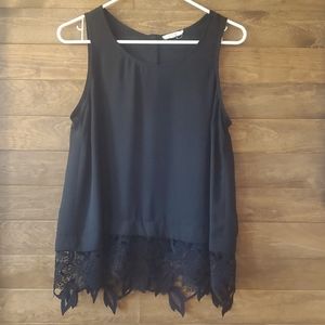 Black top size small